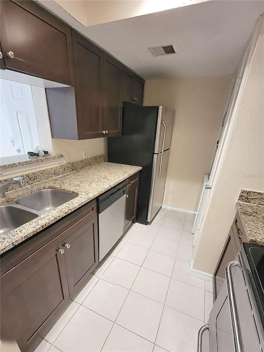 Image 18 of 31 For 10200 Gandy Boulevard N 235