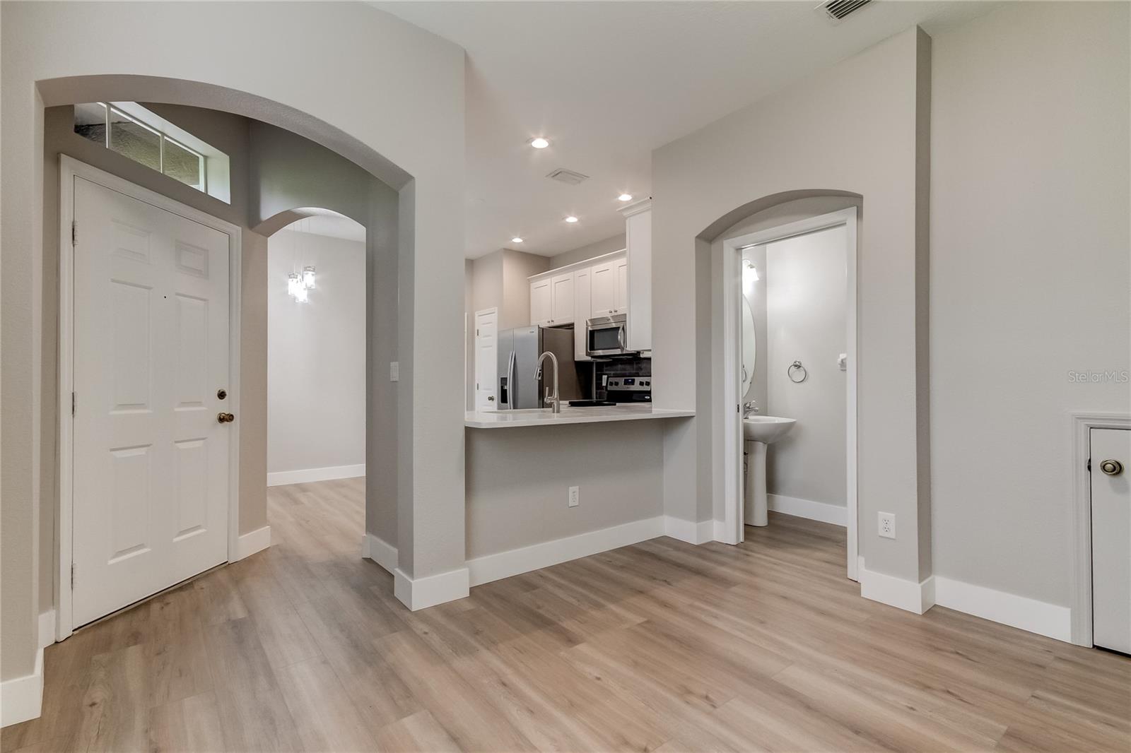 Image 10 of 50 For 11068 Windsor Place Circle
