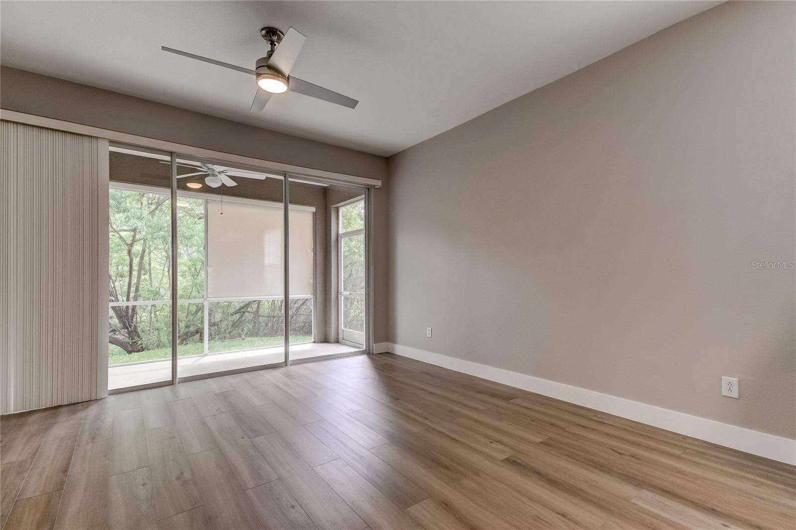 Image 14 of 50 For 11068 Windsor Place Circle