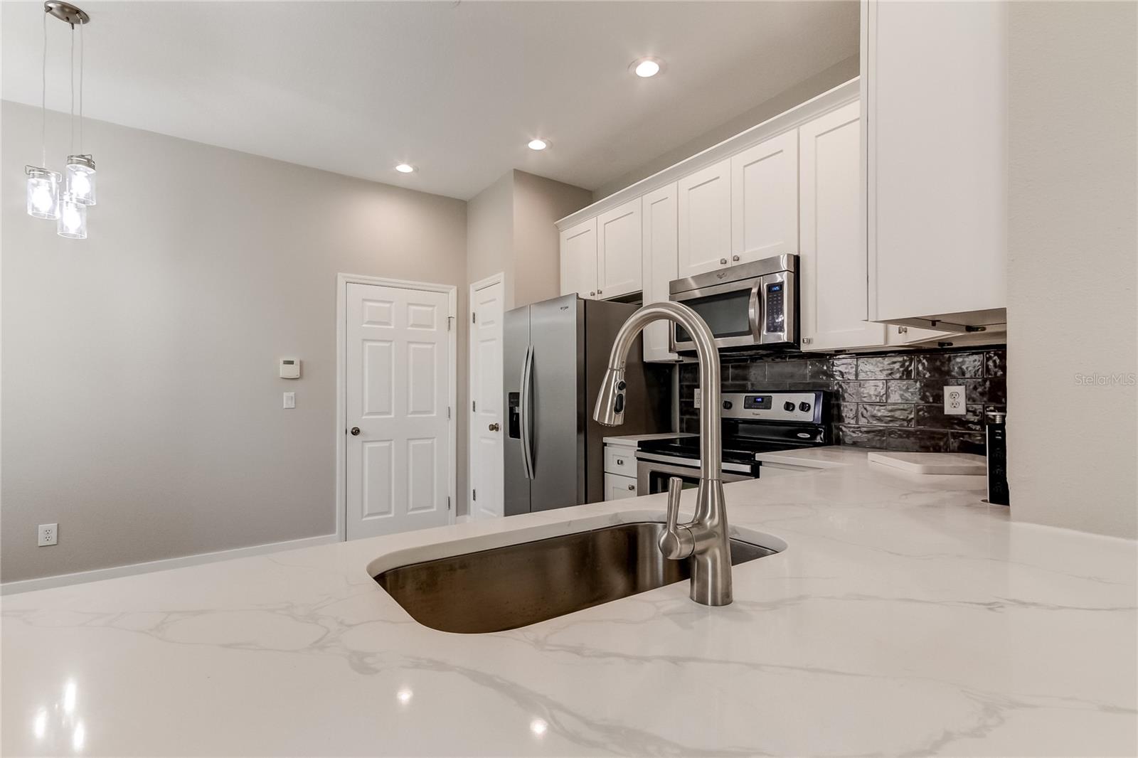 Image 4 of 50 For 11068 Windsor Place Circle