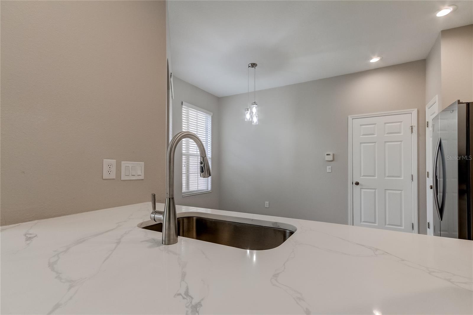 Image 5 of 50 For 11068 Windsor Place Circle