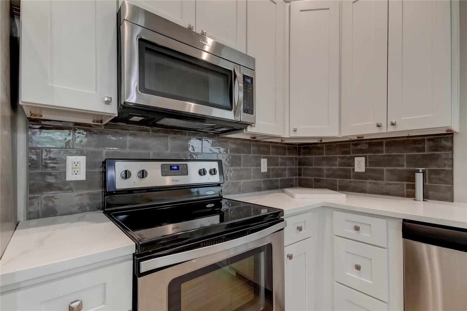 Image 6 of 50 For 11068 Windsor Place Circle