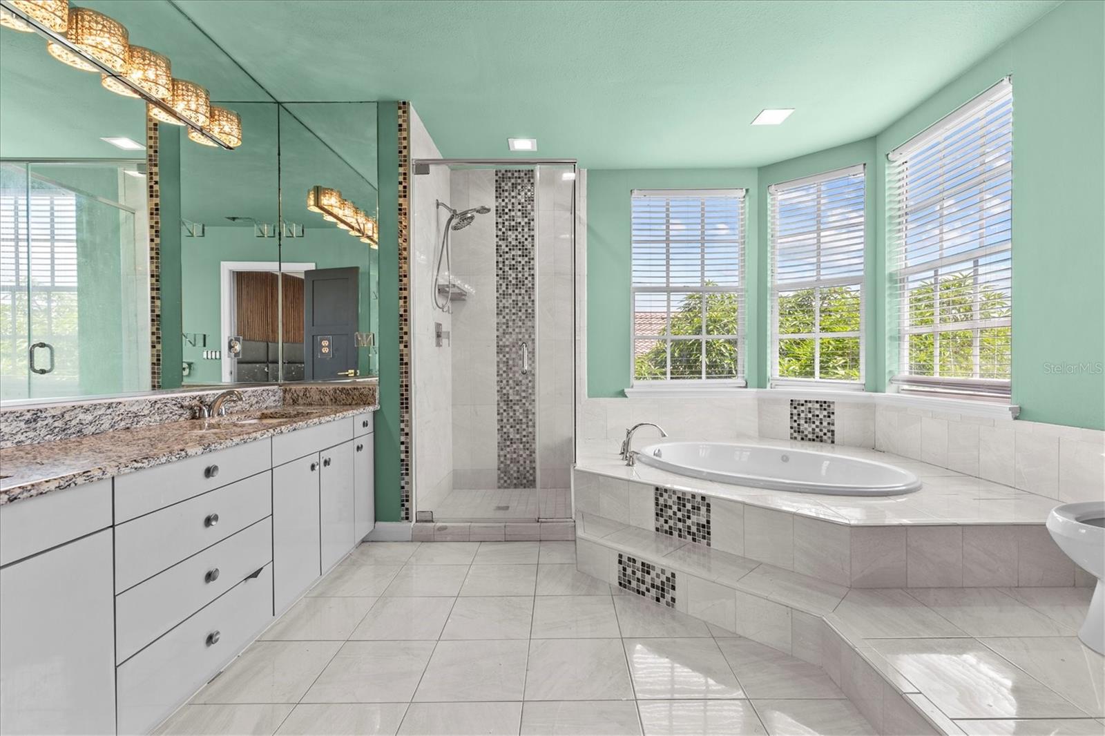 Image 34 of 81 For 5914 La Rosa Lane