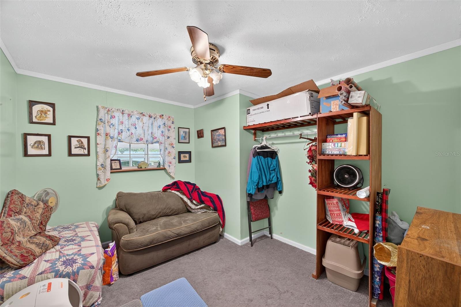 Image 32 of 68 For 146 Velma Drive W