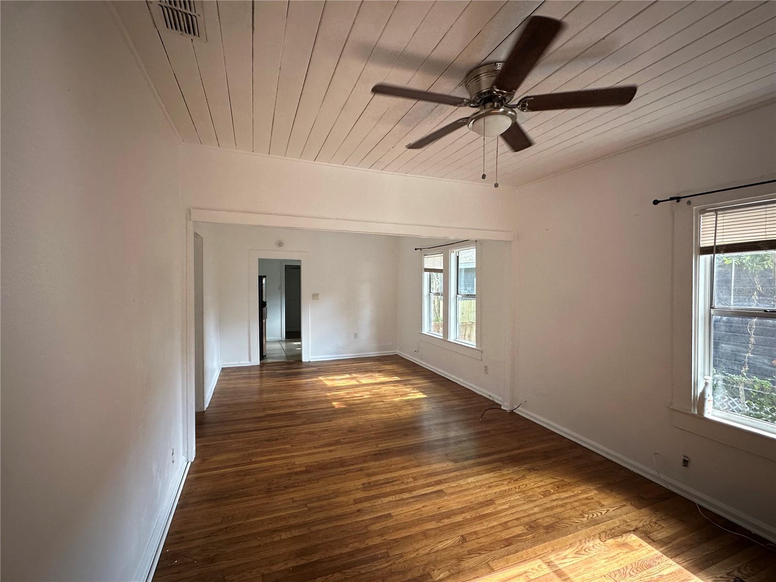 Image 3 of 11 For 3107 29th Avenue