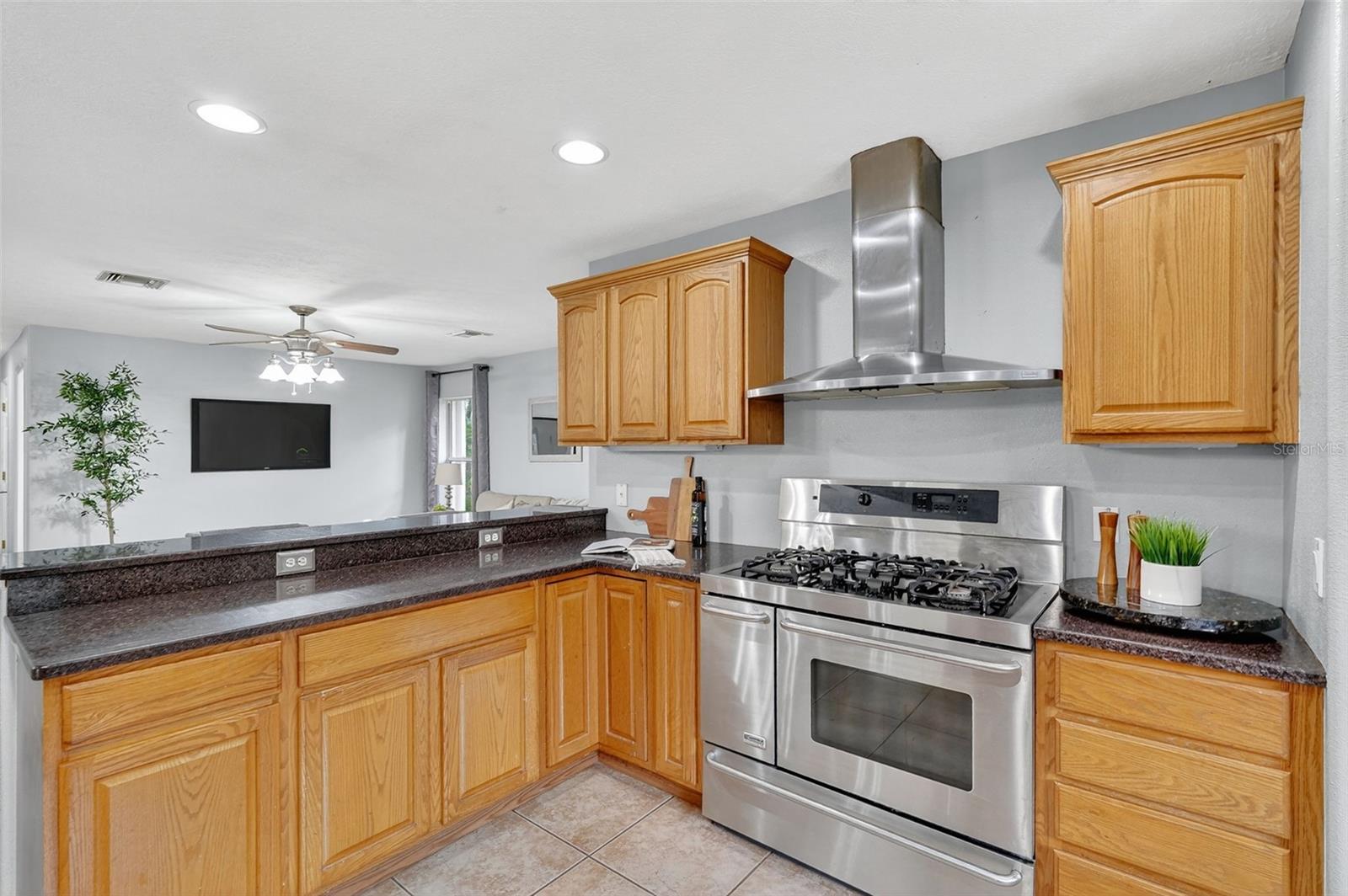 Image 14 of 58 For 17125 Orwell Road