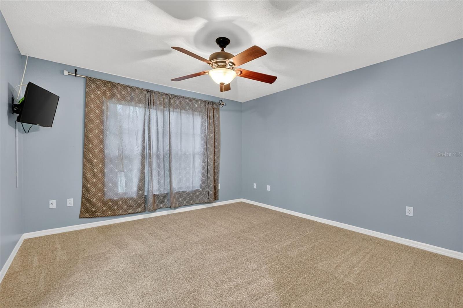 Image 31 of 58 For 17125 Orwell Road