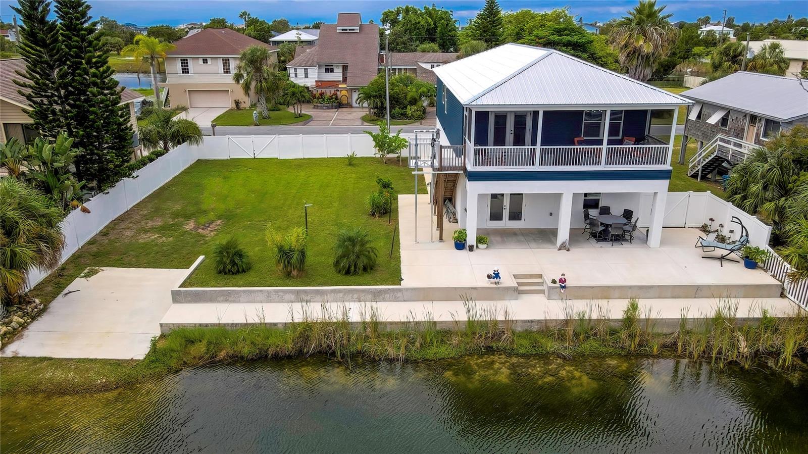 Image 46 of 56 For 3276 Sea Grape Drive