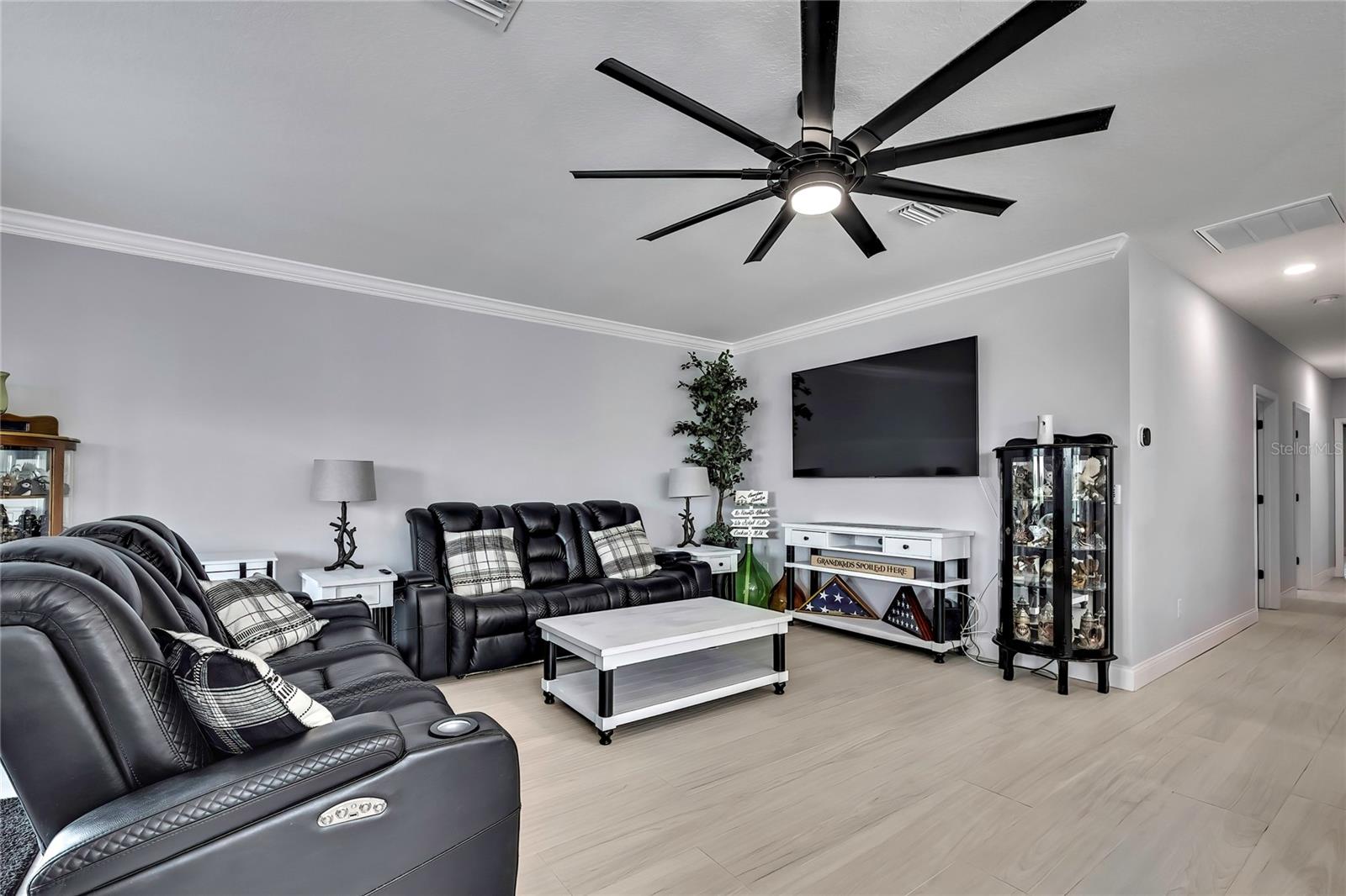 Image 8 of 56 For 3276 Sea Grape Drive