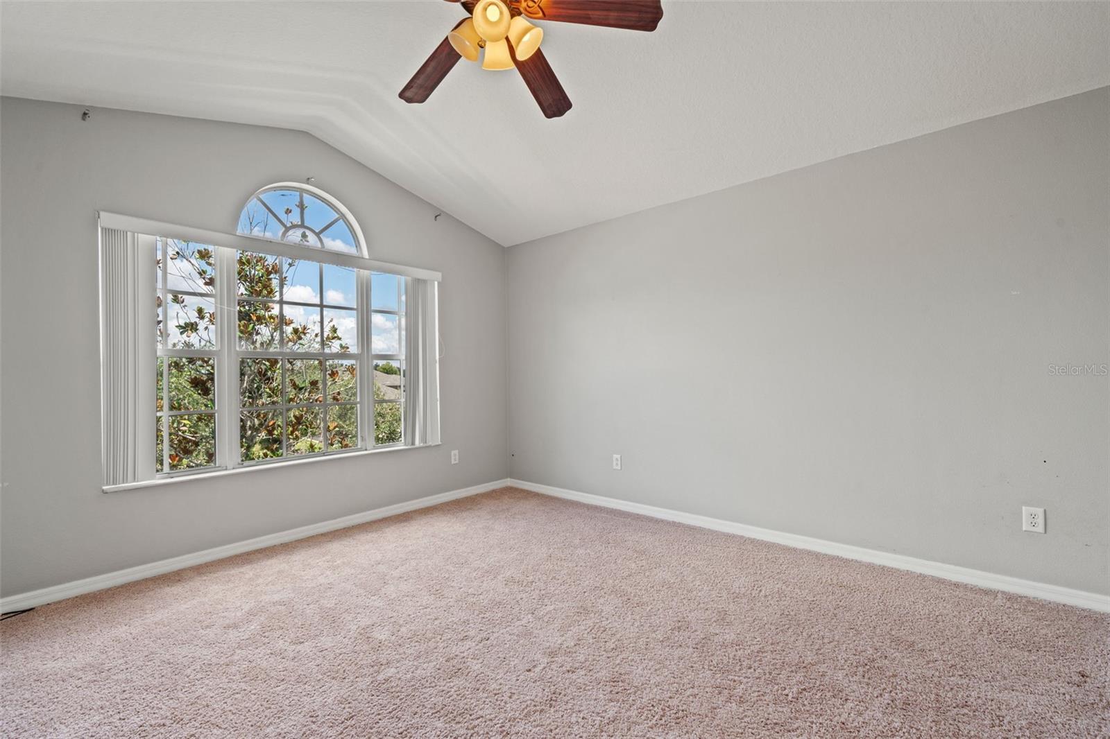 Image 22 of 23 For 10909 Observatory Way