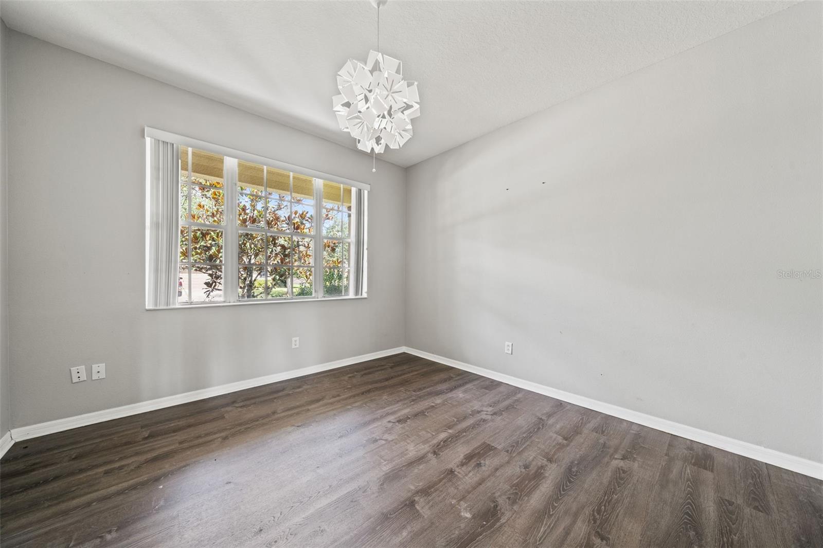 Image 6 of 23 For 10909 Observatory Way