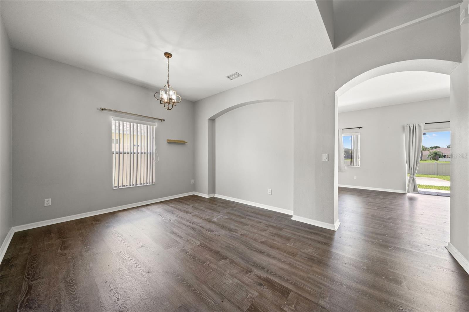 Image 7 of 23 For 10909 Observatory Way