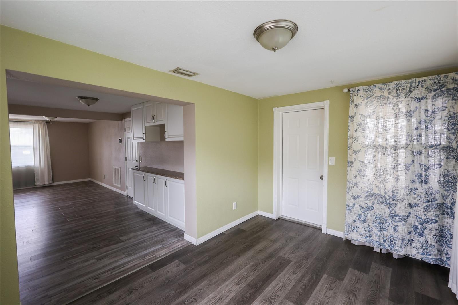 Image 5 of 21 For 3349 Silver Hill Drive