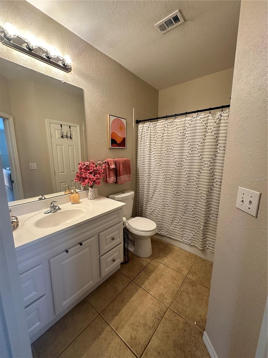 Listing photo id 2 for 2406 Courtney Meadows Court 303