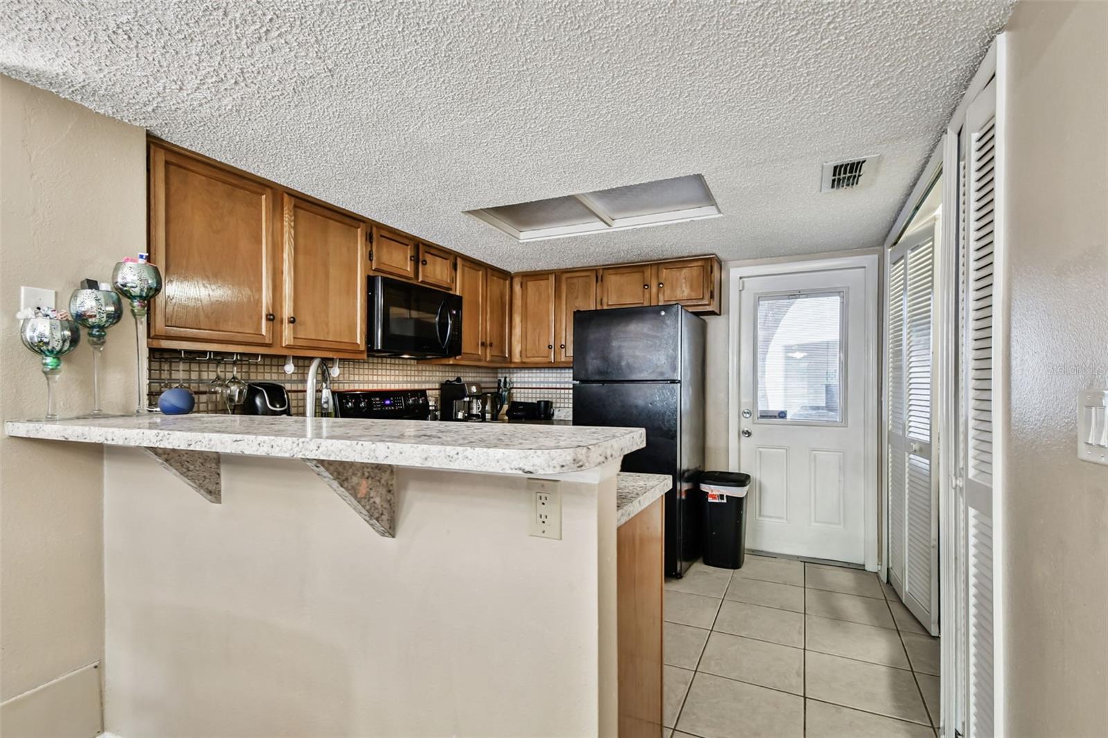 Image 16 of 72 For 2124 Fletchers Point Circle