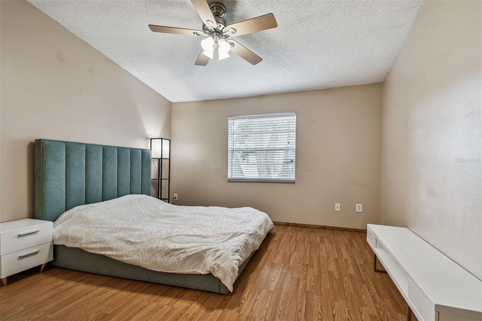 Image 27 of 72 For 2124 Fletchers Point Circle