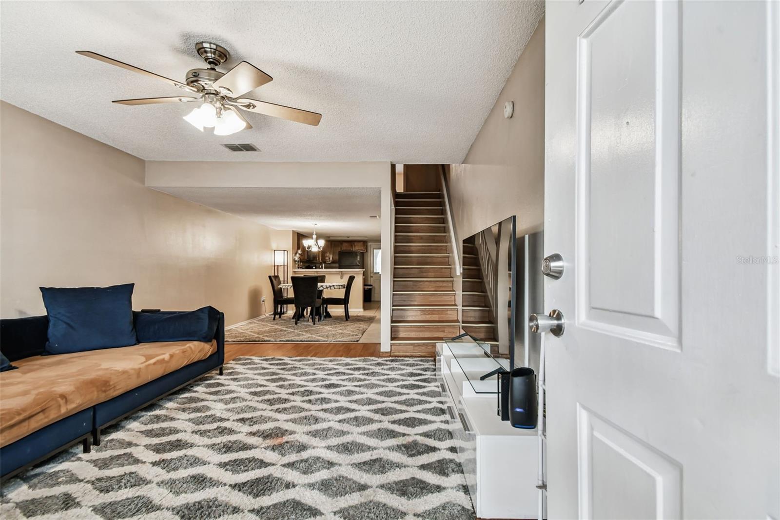 Image 5 of 72 For 2124 Fletchers Point Circle