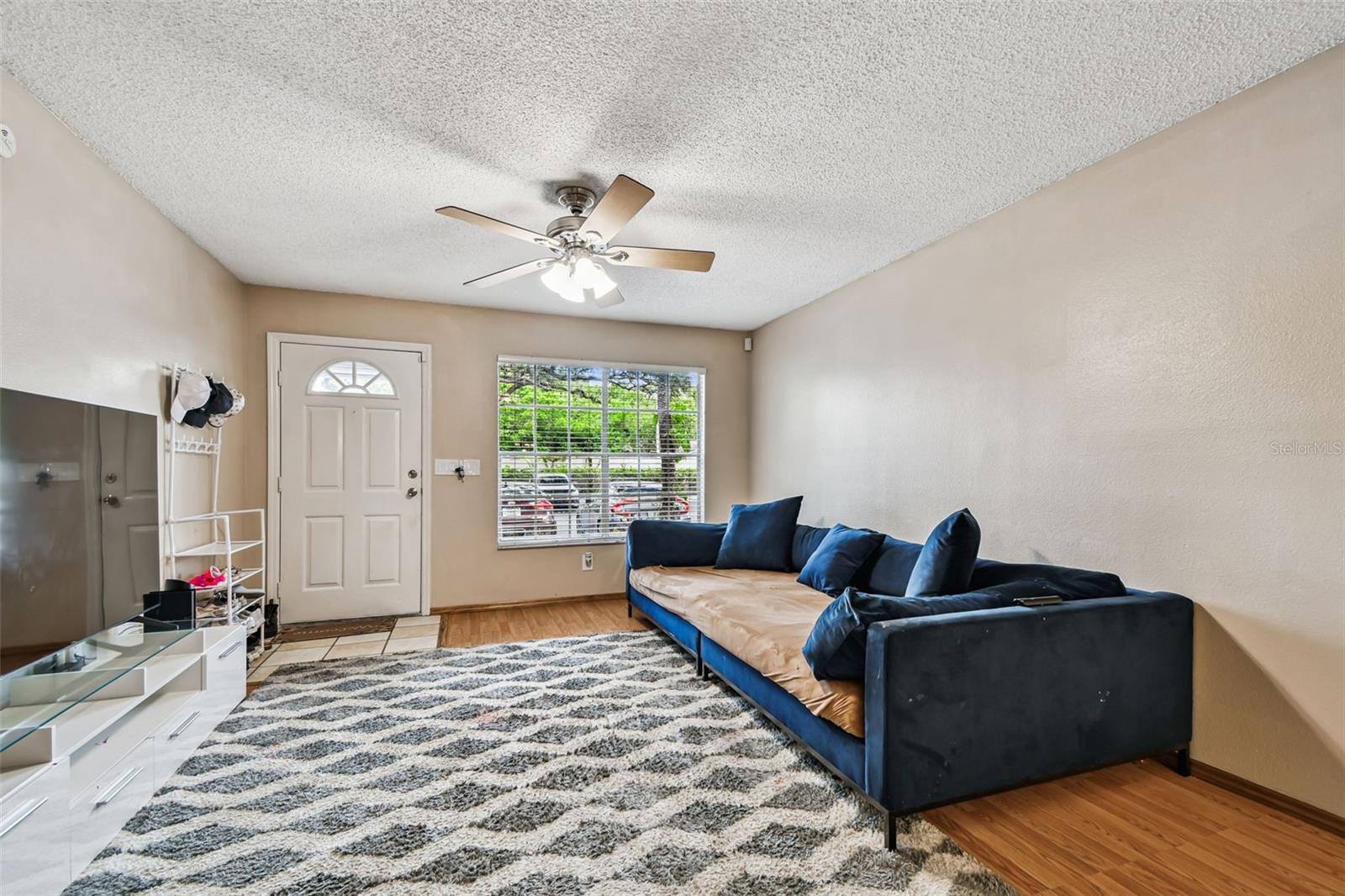 Image 7 of 72 For 2124 Fletchers Point Circle