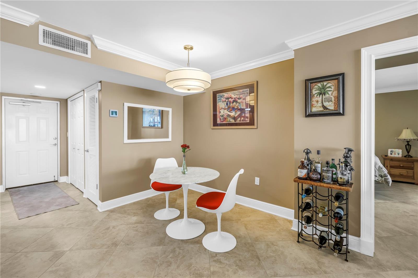 Image 14 of 92 For 5200 Brittany Drive S 203