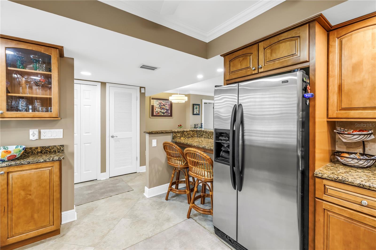 Image 22 of 92 For 5200 Brittany Drive S 203