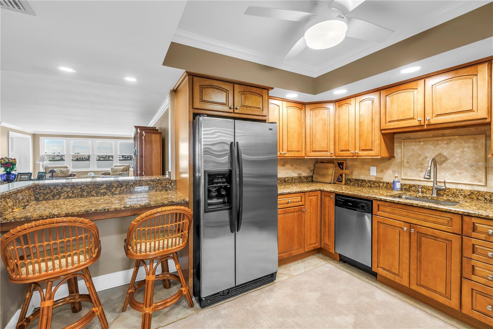 Image 23 of 92 For 5200 Brittany Drive S 203
