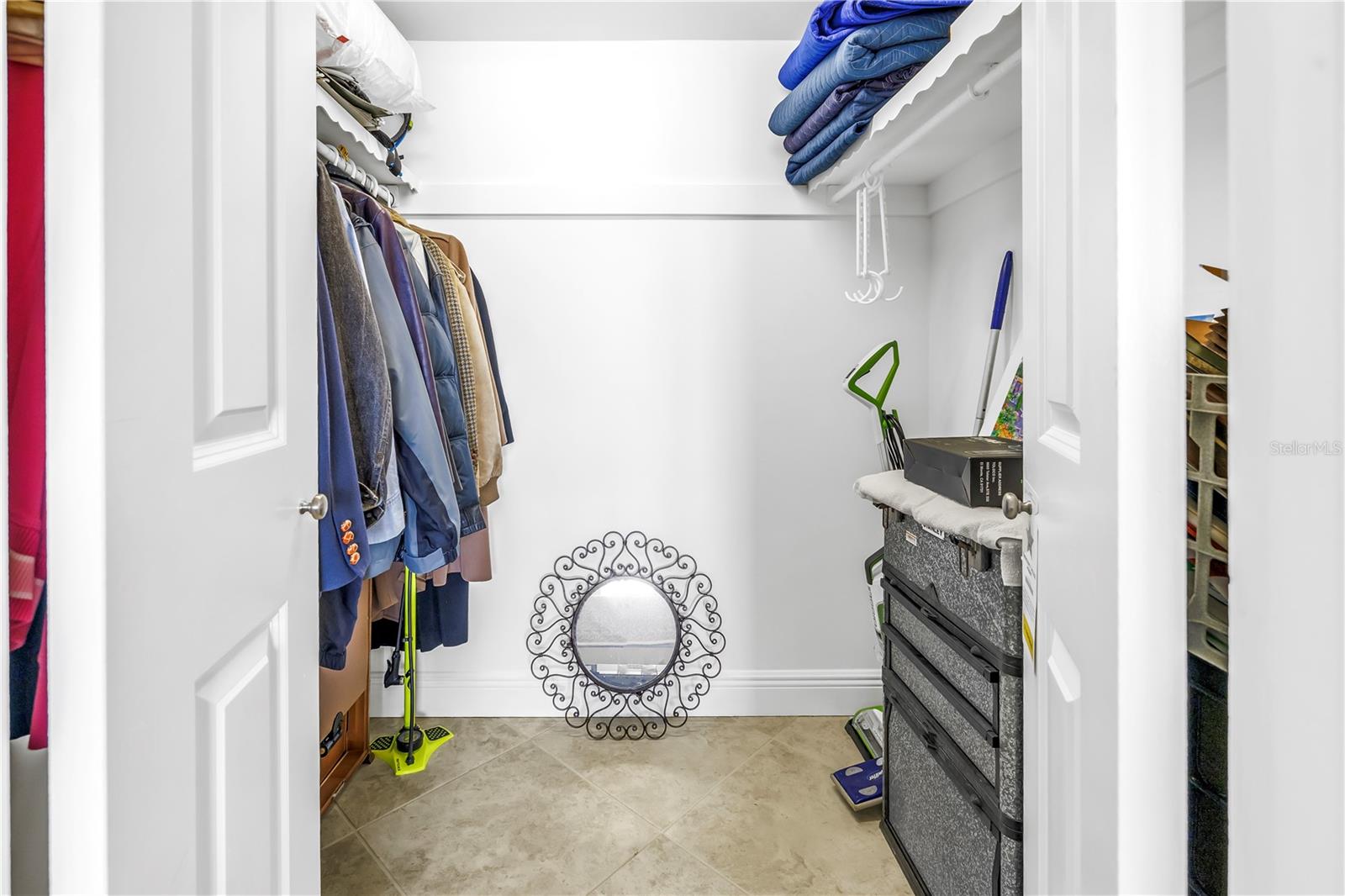 Image 38 of 92 For 5200 Brittany Drive S 203