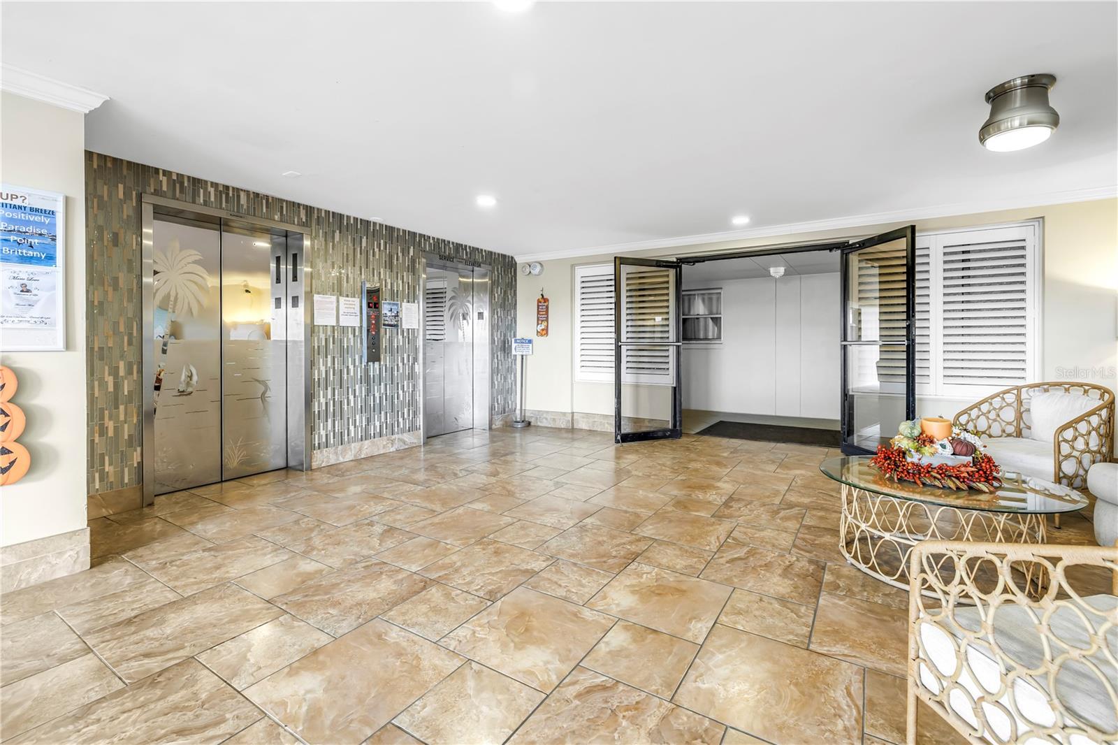 Image 7 of 92 For 5200 Brittany Drive S 203