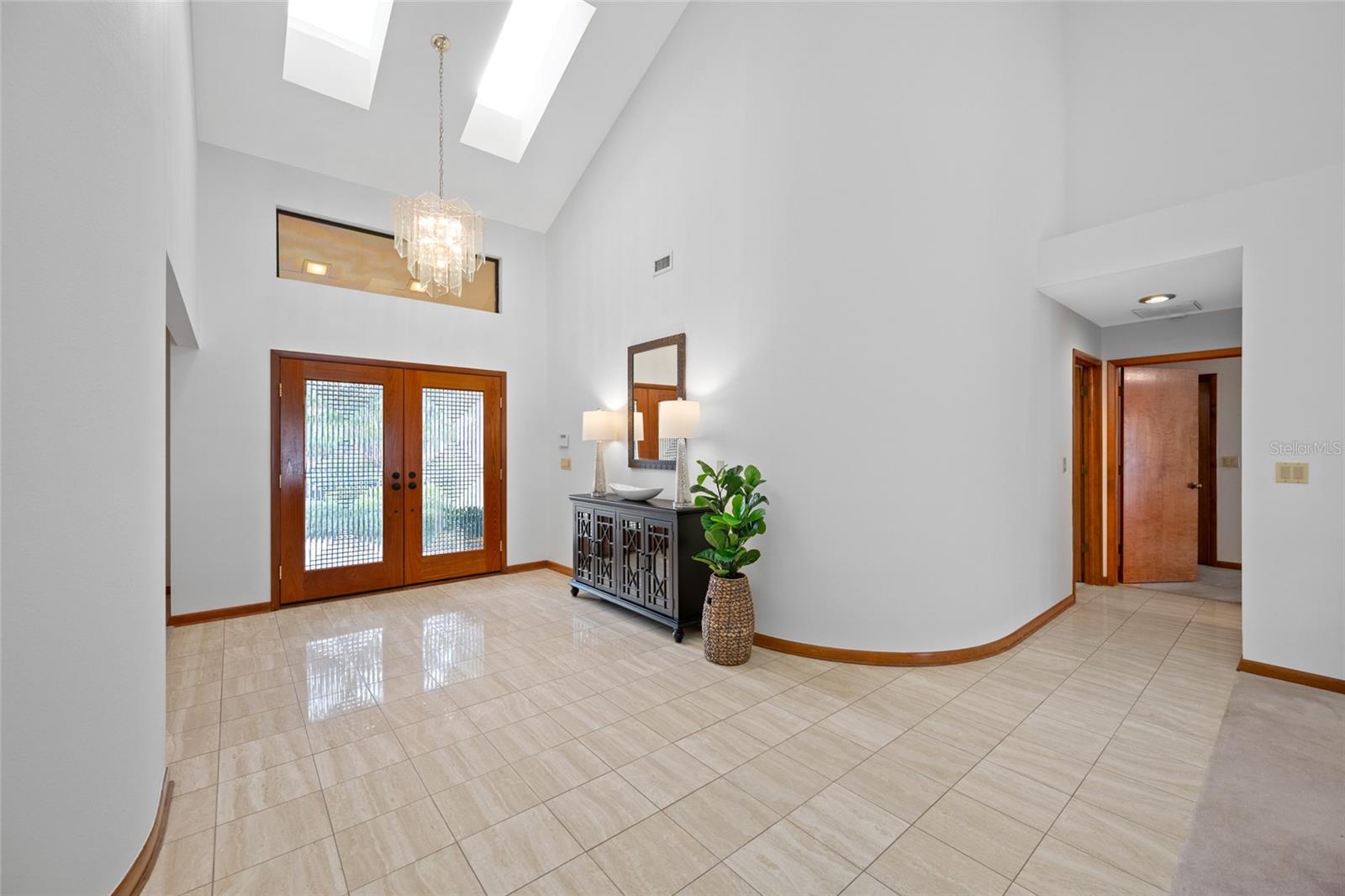 Image 12 of 64 For 9807 Compass Point Way