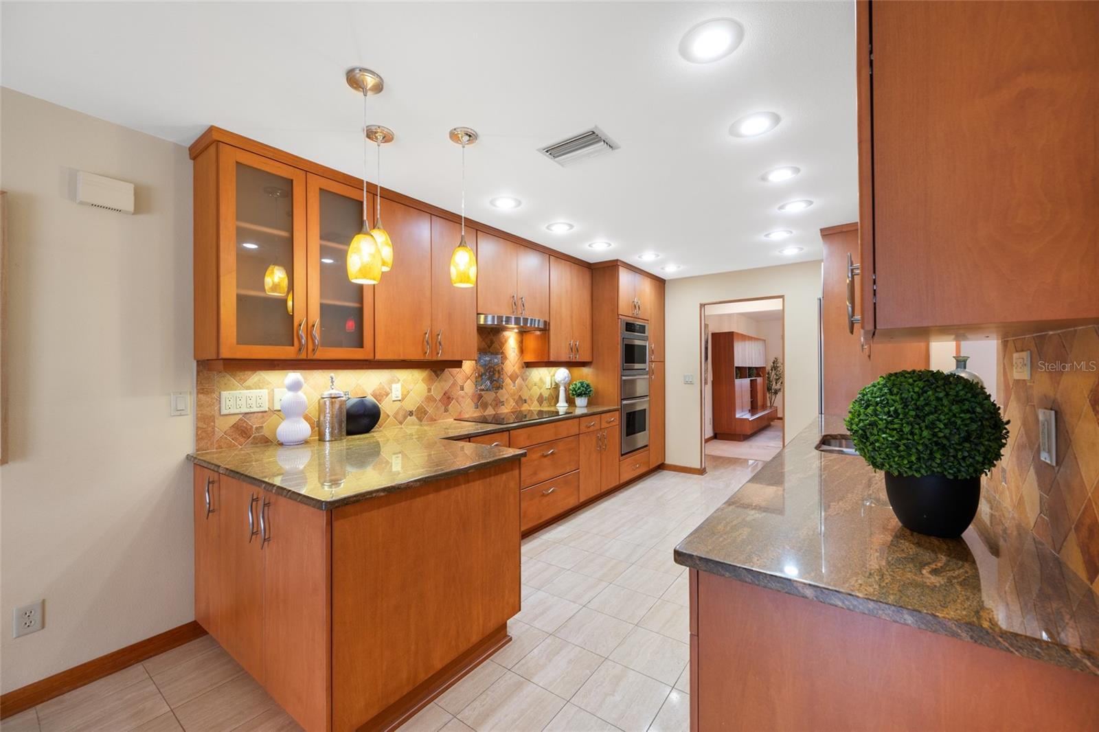 Image 23 of 64 For 9807 Compass Point Way