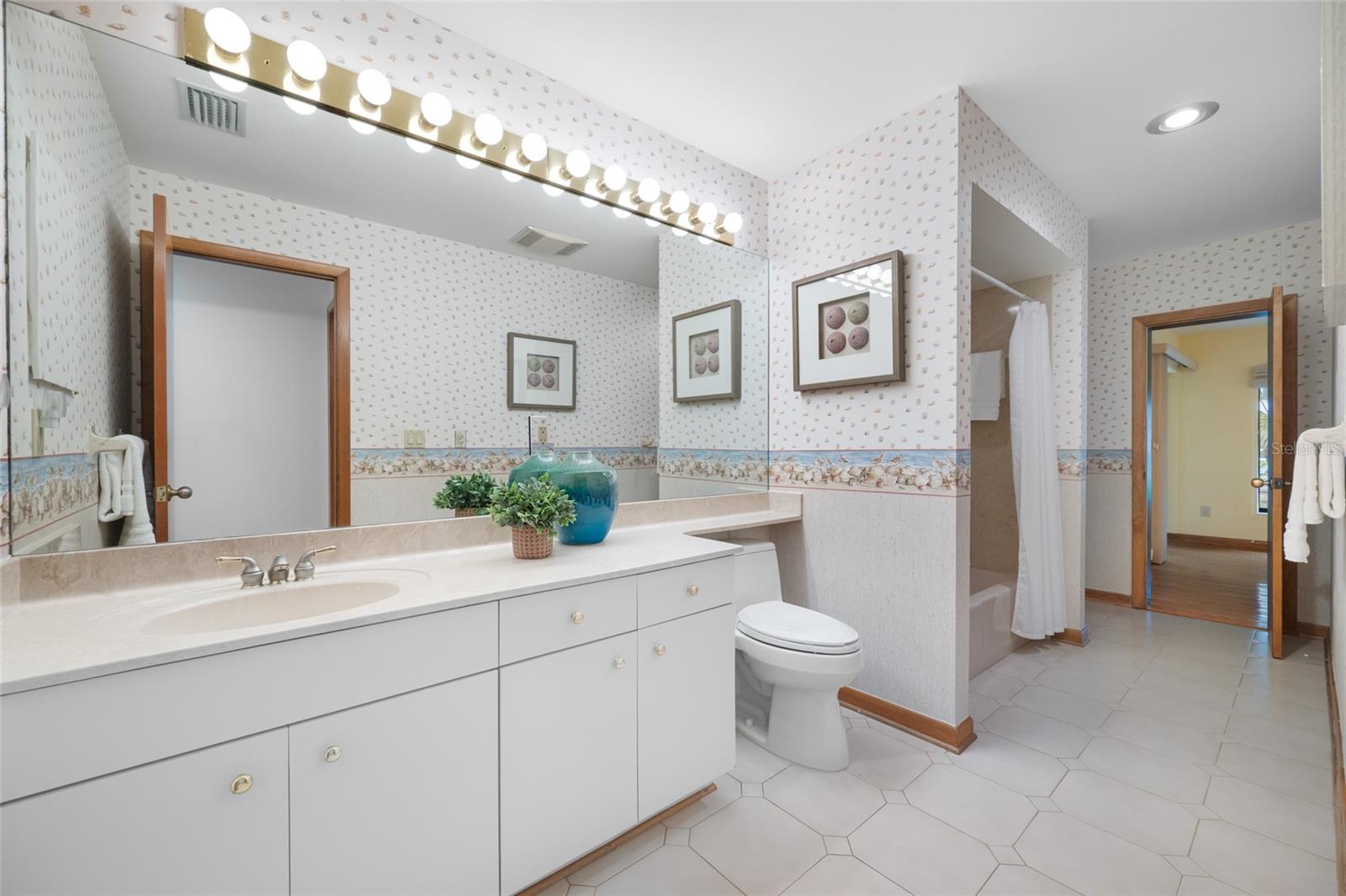 Image 39 of 64 For 9807 Compass Point Way