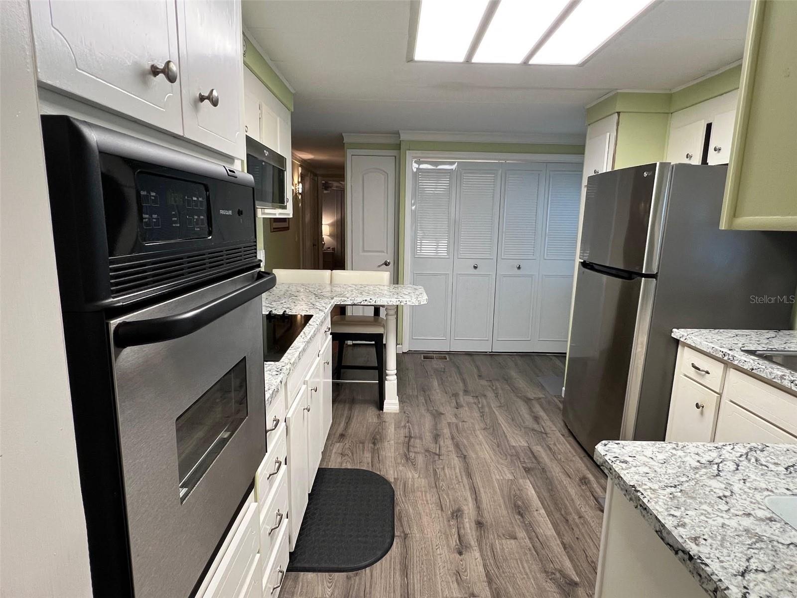 Image 10 of 41 For 13225 101st Street 399