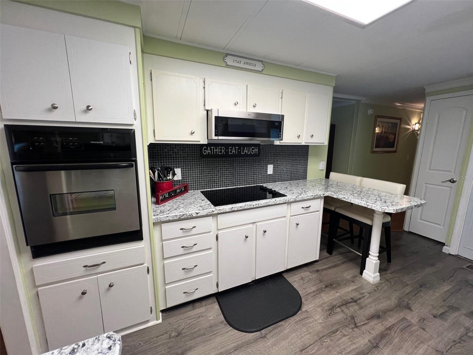 Image 11 of 41 For 13225 101st Street 399