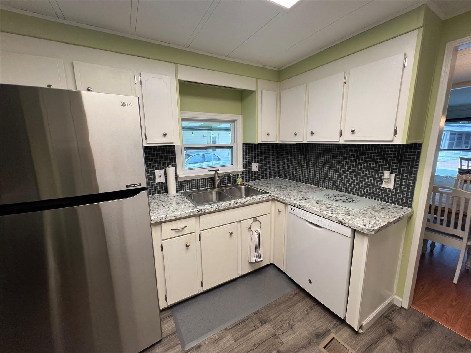 Image 12 of 41 For 13225 101st Street 399