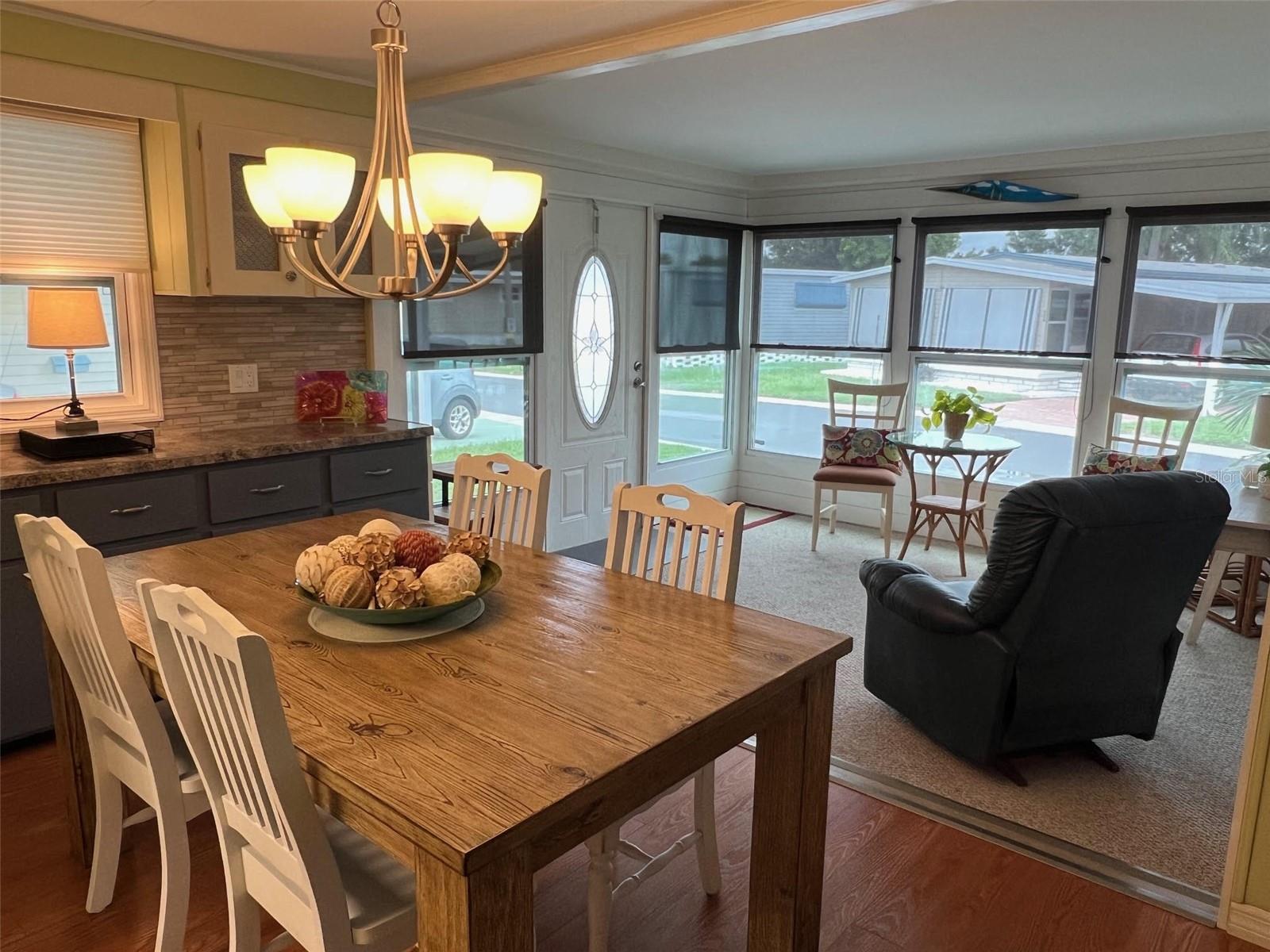 Image 15 of 41 For 13225 101st Street 399