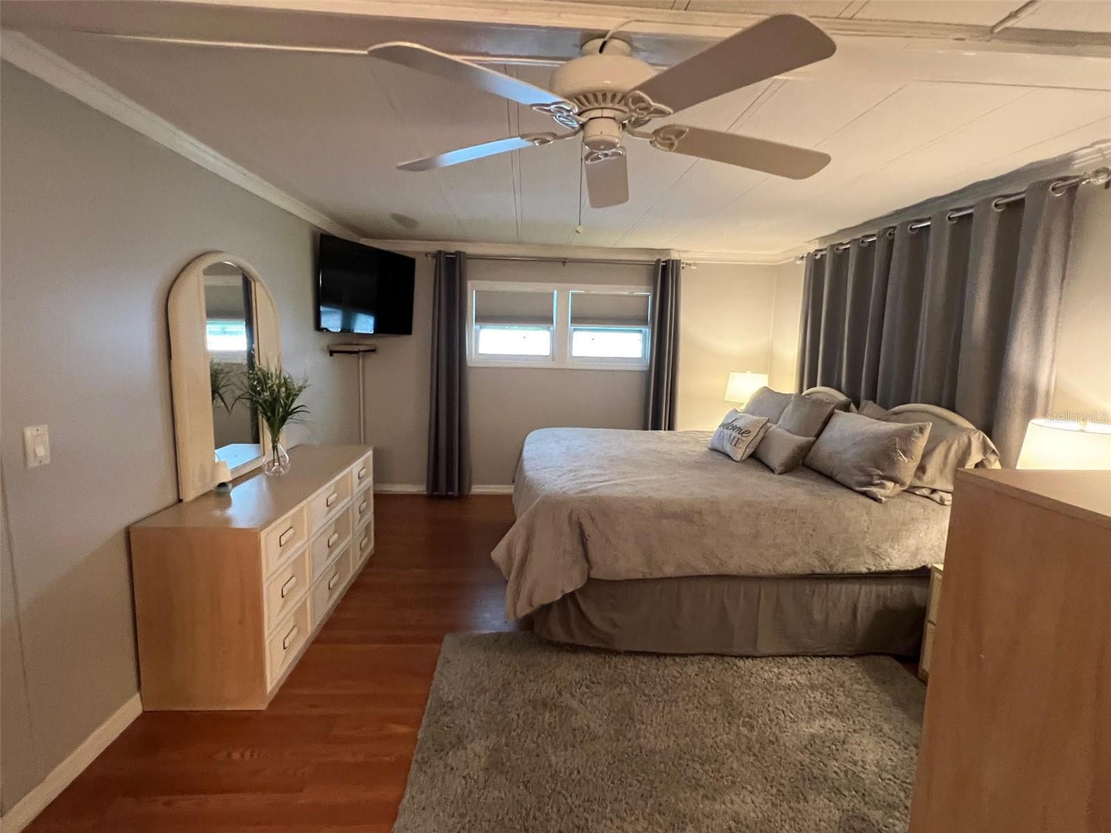 Image 25 of 41 For 13225 101st Street 399