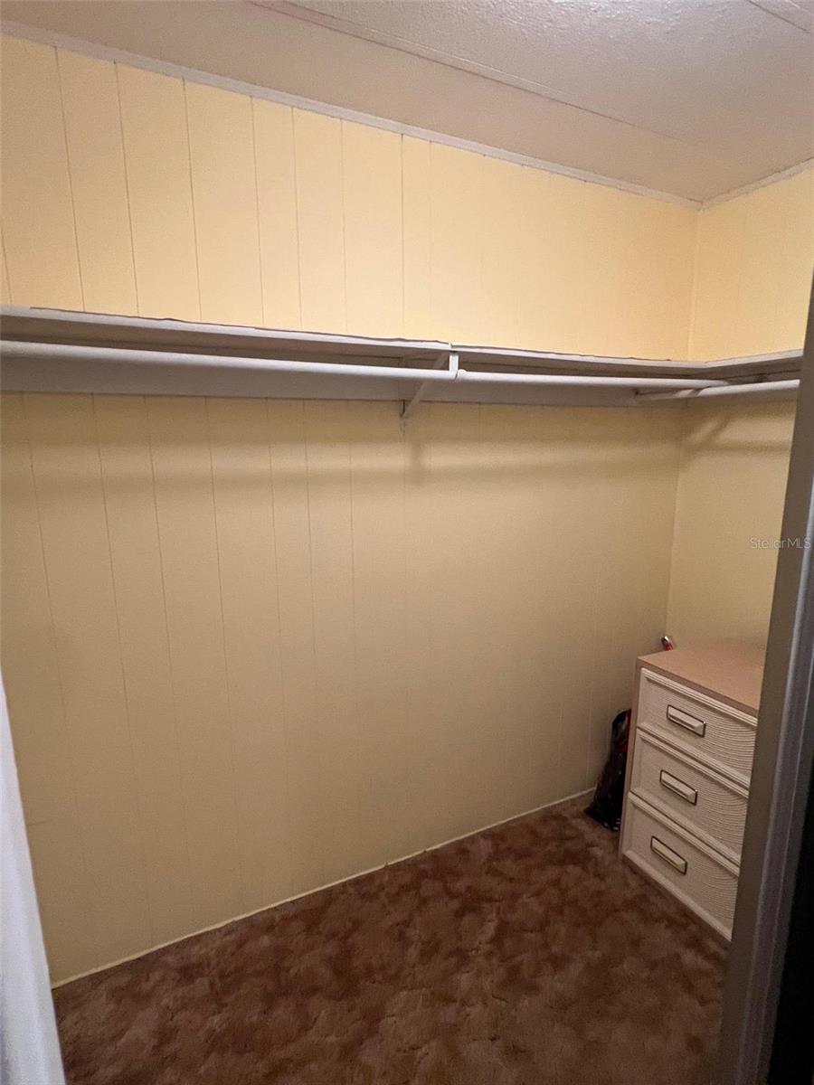 Image 29 of 41 For 13225 101st Street 399