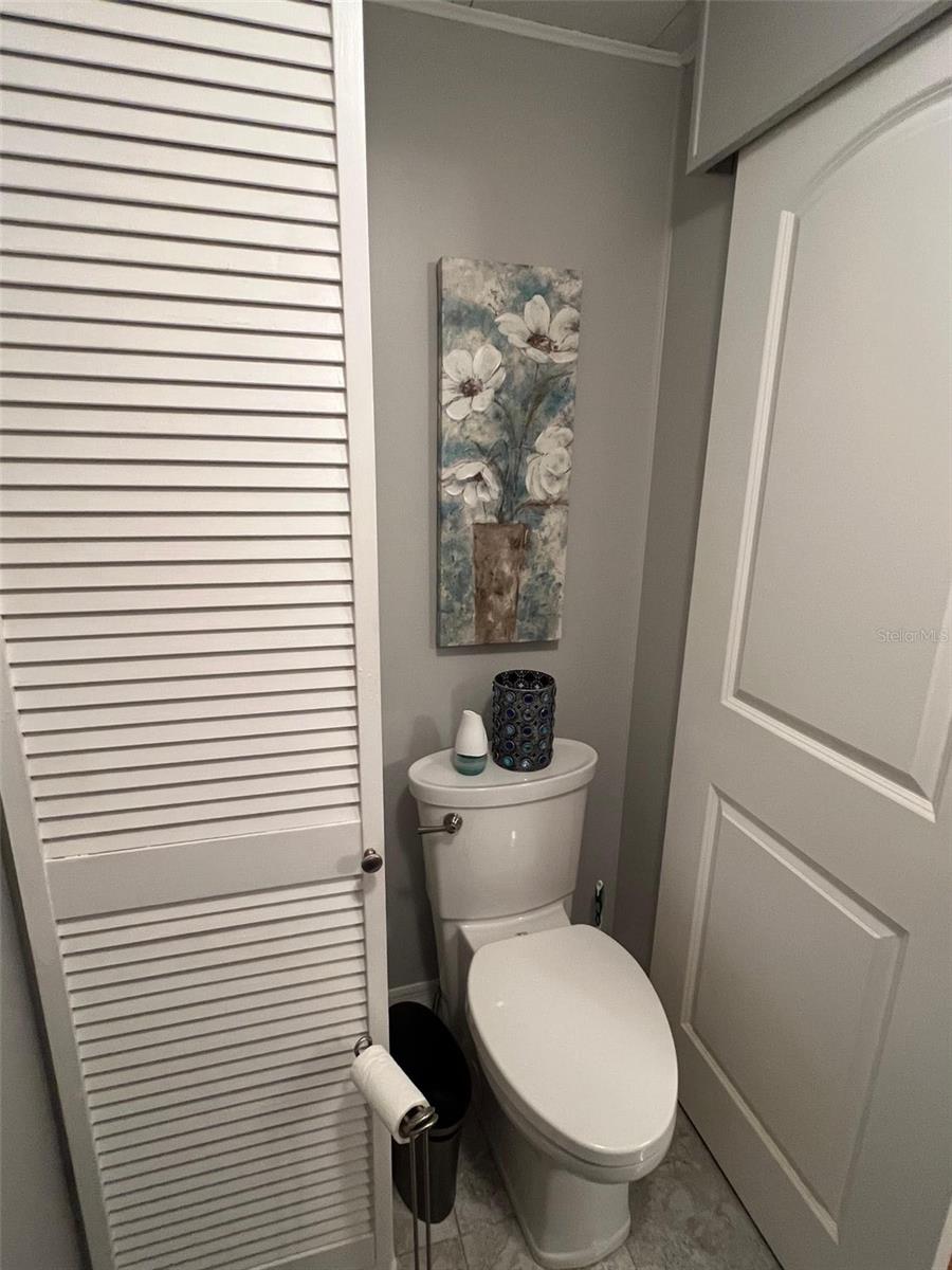 Image 32 of 41 For 13225 101st Street 399