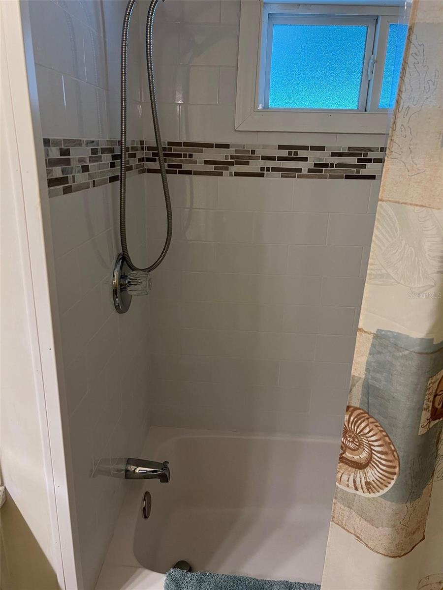 Image 36 of 41 For 13225 101st Street 399