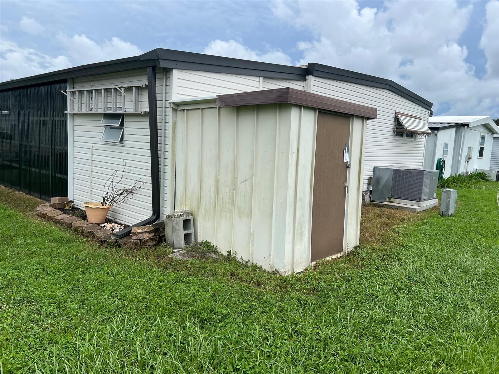 Image 6 of 41 For 13225 101st Street 399