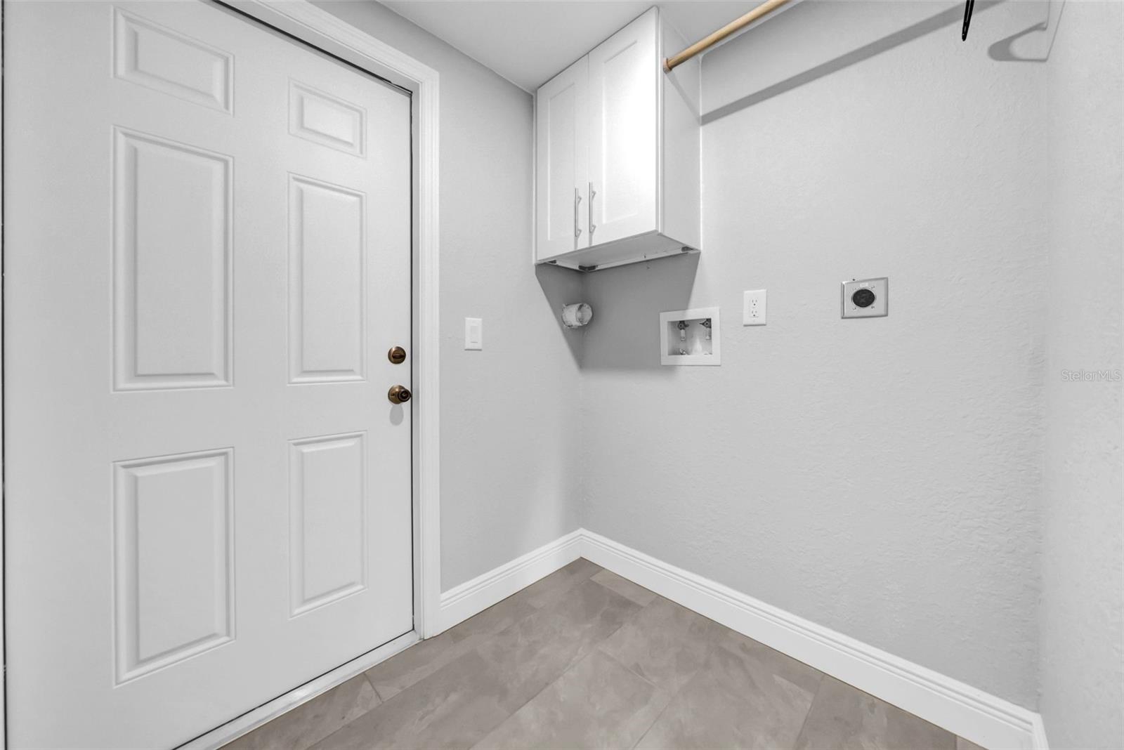 Listing photo id 22 for 701 2nd Street Se
