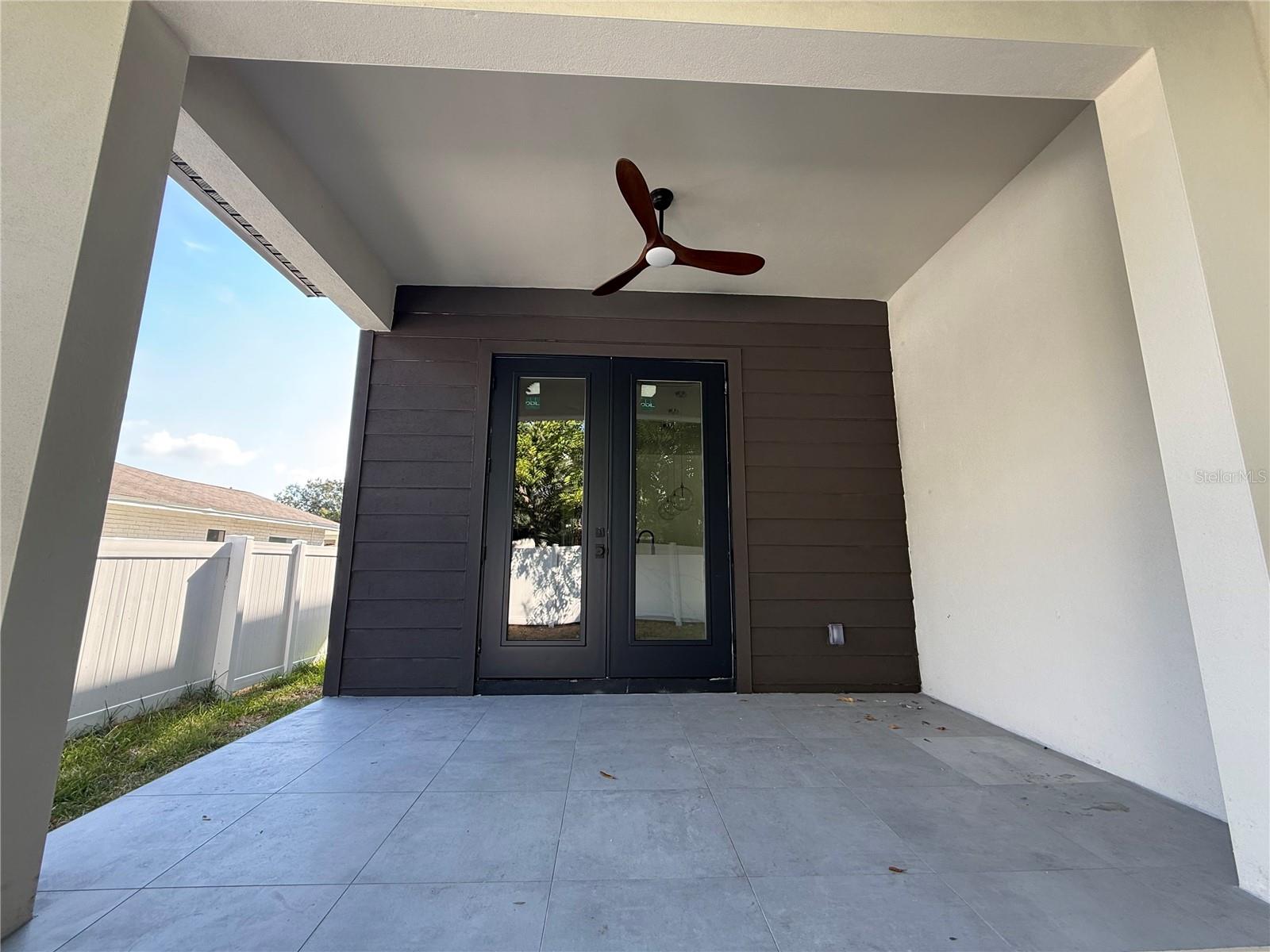 Listing photo id 32 for 4316 Wallace Circle