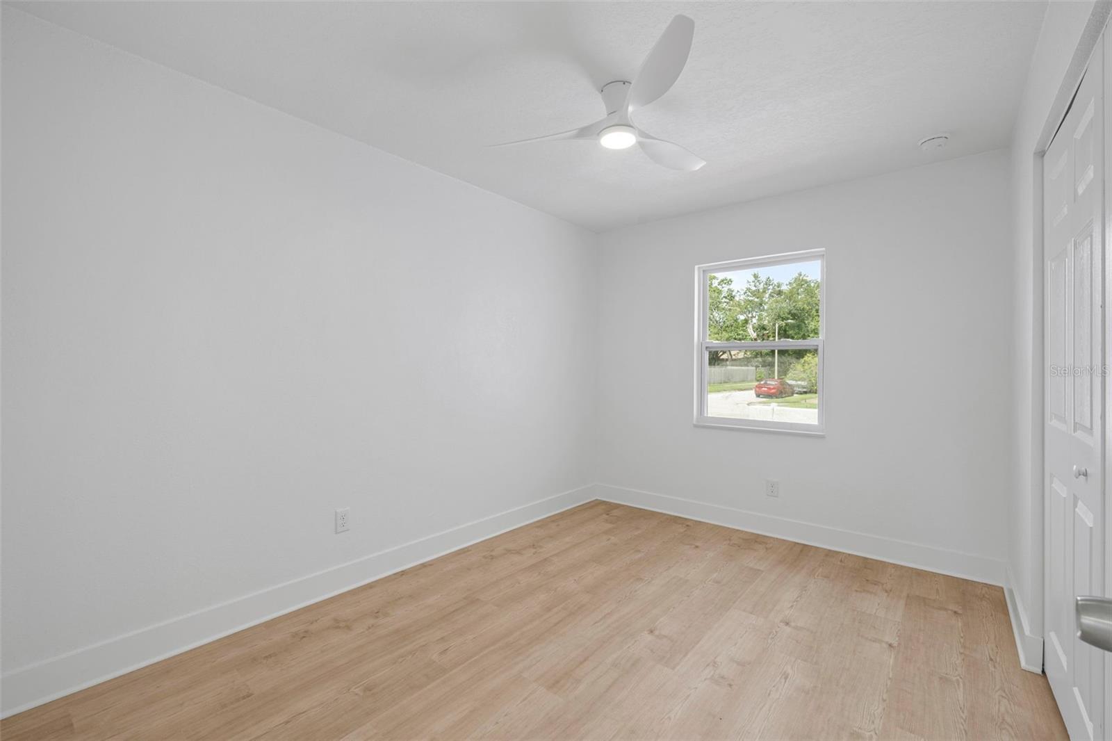 Image 15 of 29 For 7212 118th Terrace