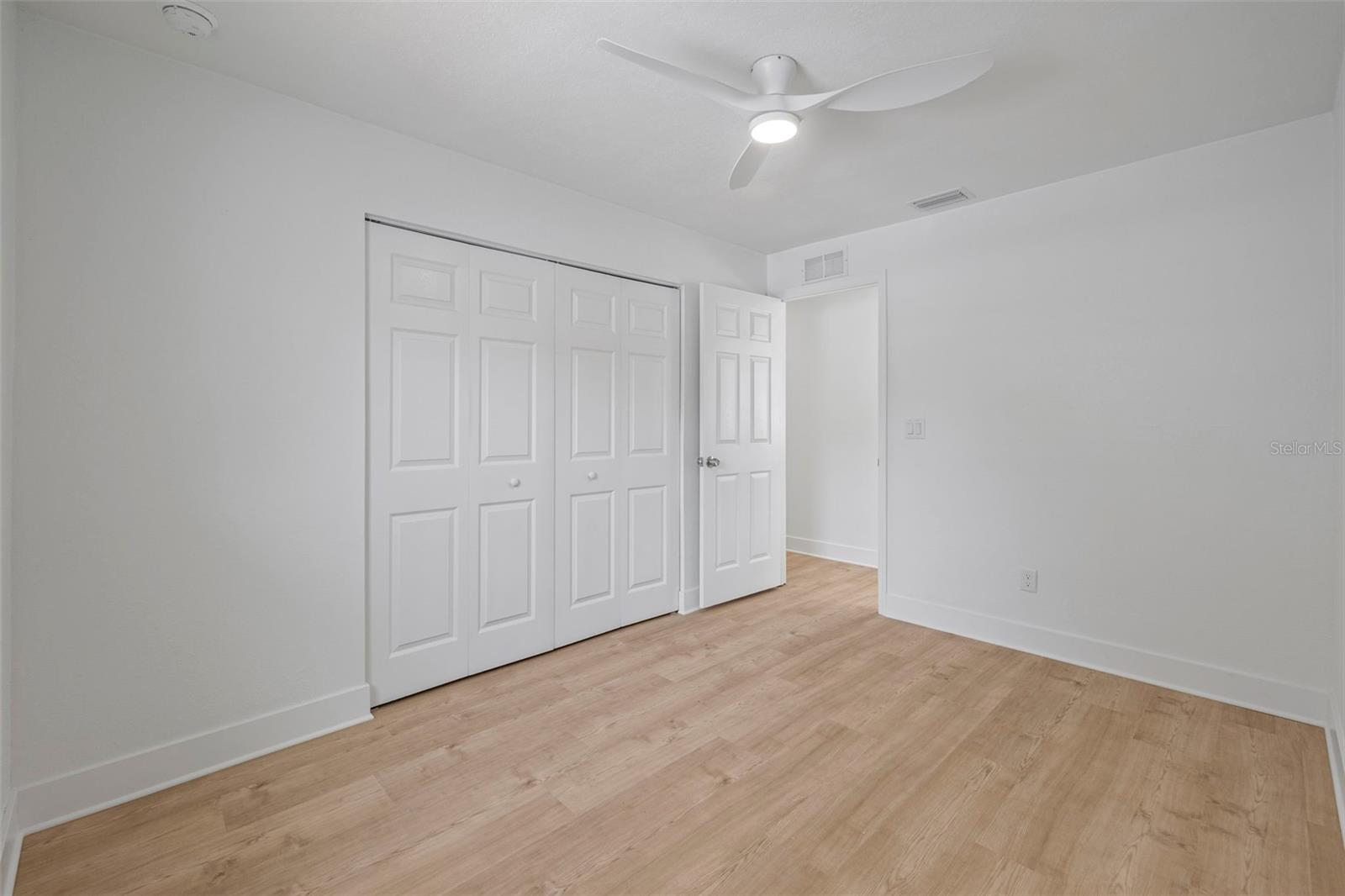 Image 16 of 29 For 7212 118th Terrace