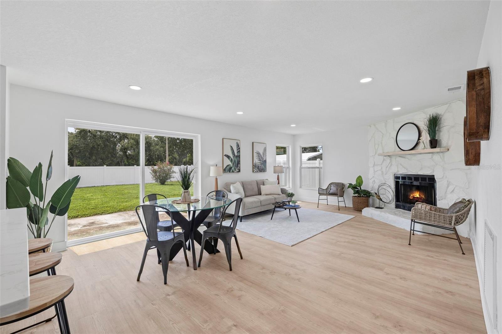 Image 6 of 29 For 7212 118th Terrace