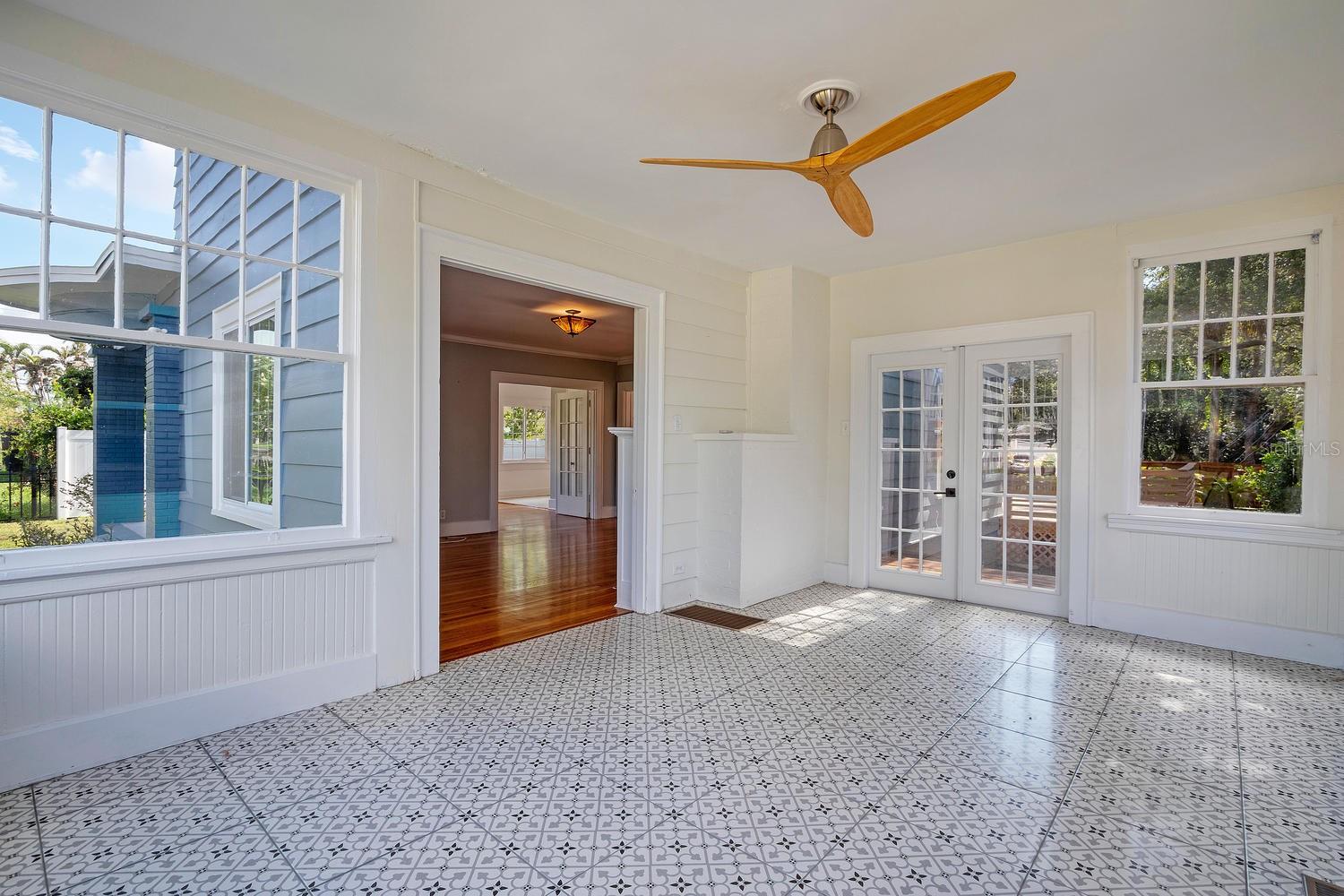 Image 16 of 33 For 2230 Trelain Drive S