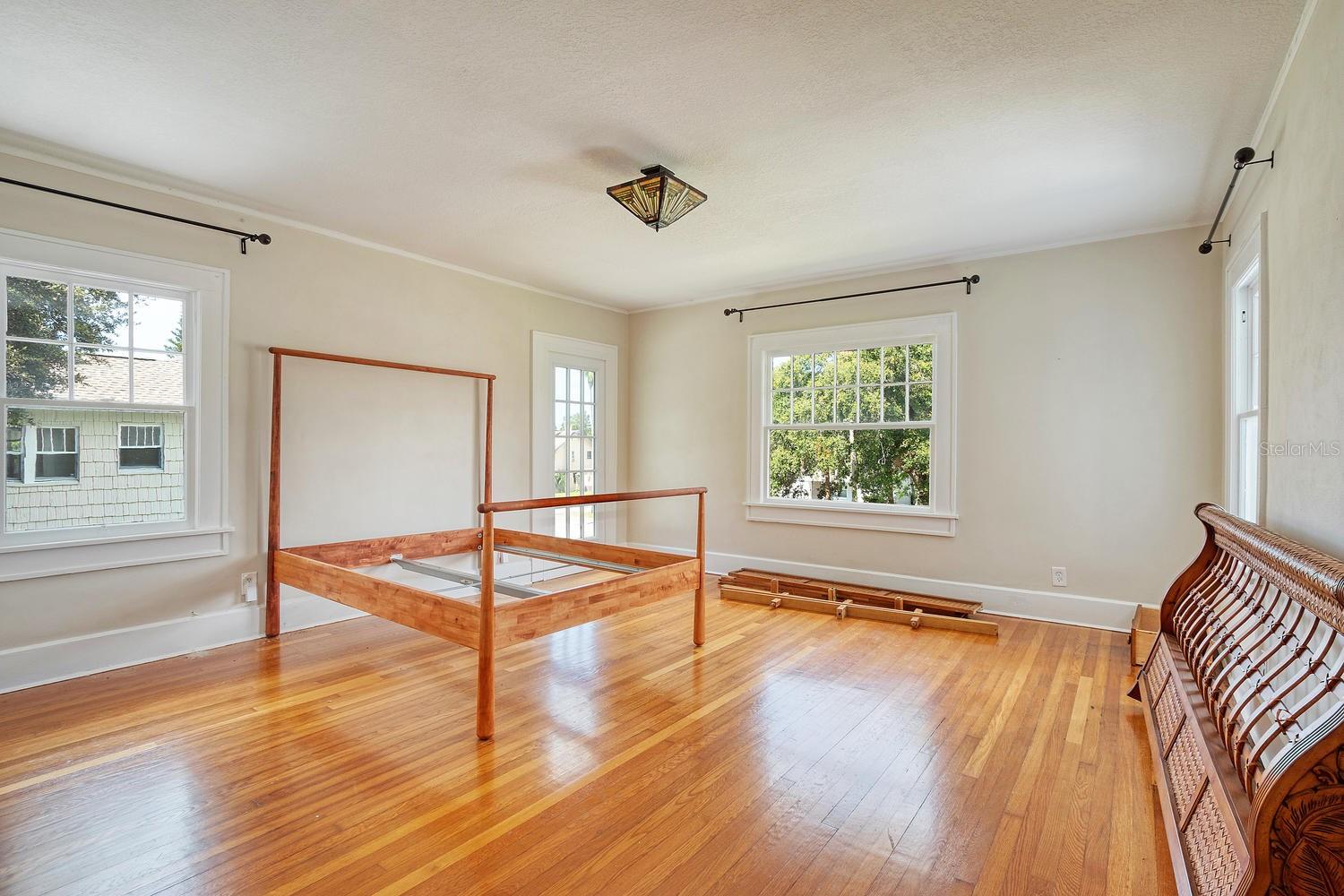 Image 17 of 33 For 2230 Trelain Drive S