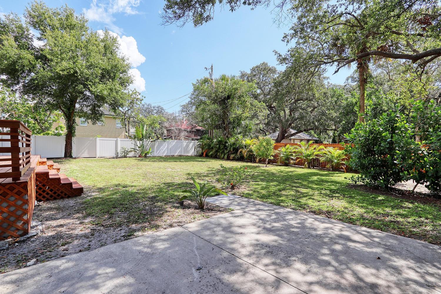Image 30 of 33 For 2230 Trelain Drive S