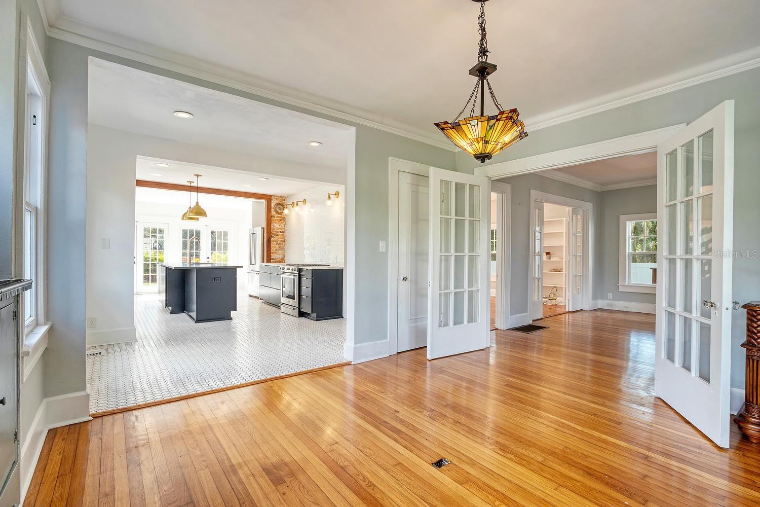 Image 7 of 33 For 2230 Trelain Drive S