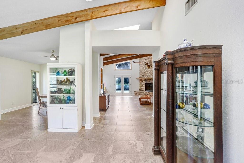 Image 11 of 39 For 13113 Lilita Avenue