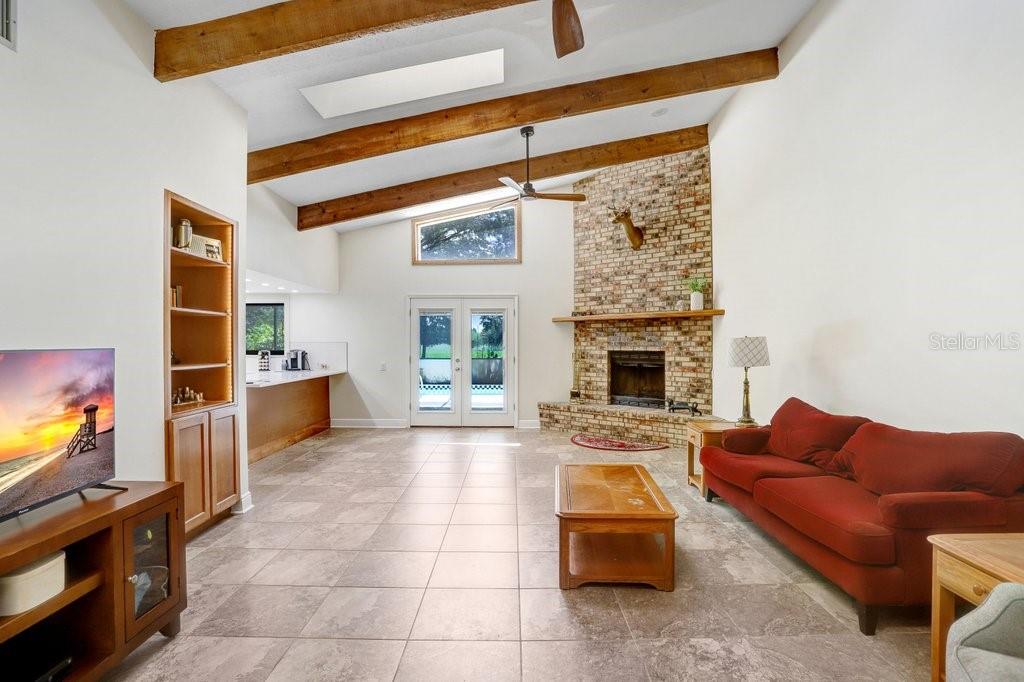 Image 4 of 39 For 13113 Lilita Avenue